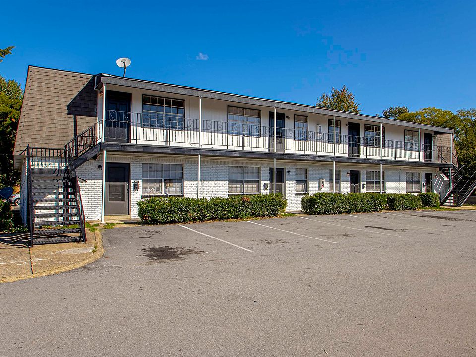 1st image of 515 Brookside Dr