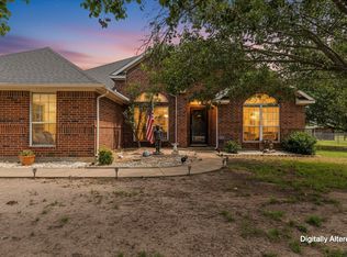333 Country Manor Ln, Royse City, TX 75189