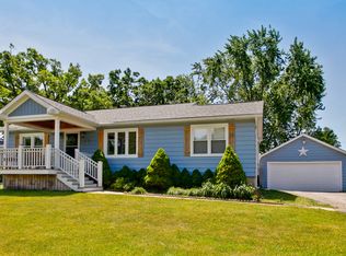 2111 N Bonnie Brook Ln, Waukegan, IL 60087