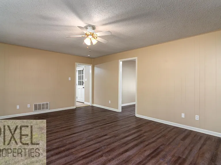 47 Flag Rd — Photo 12