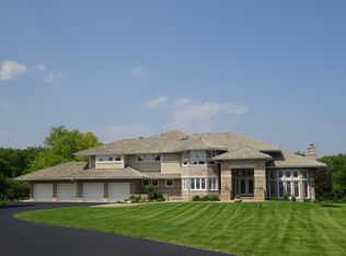 32W546 Rochefort Ln, Wayne, IL 60184