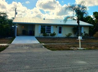 866 Gilbert St, Sebastian, FL 32958