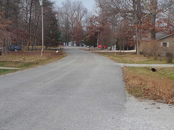 4th image of 1013 Hickory Hill Dr