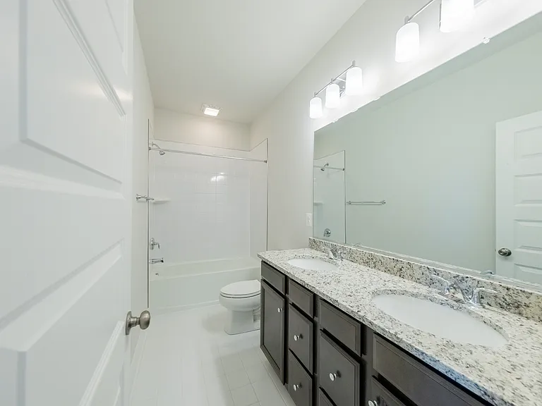 2731 Acadia Dr #B — Photo 22