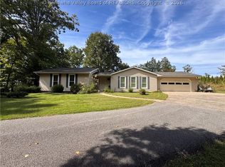 1709 Crestwood Rd, Charleston, WV 25302