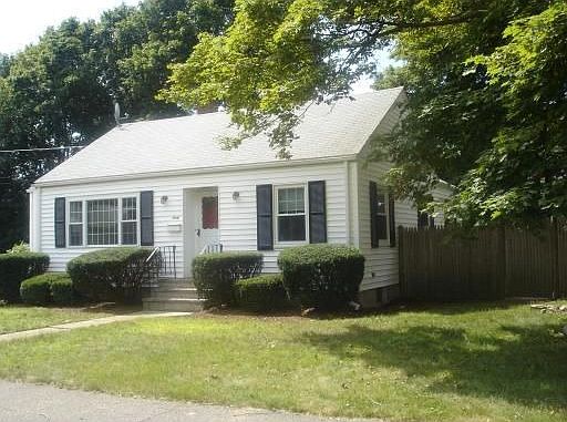 1st image of 40 Andrews St