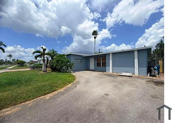 5 bed, 1520 sqft, $3,970 — Photo 2