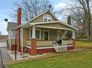 2413 Darlington Rd, Beaver Falls, PA 15010