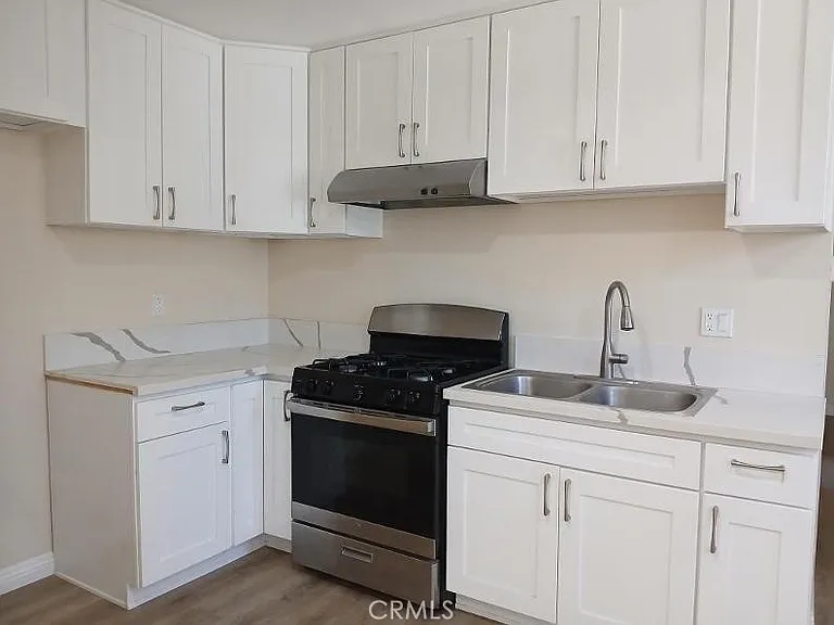 17833 Belshire Ave — Photo 3