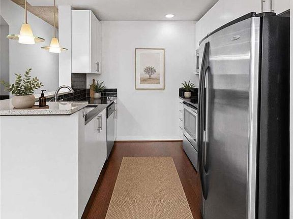 3rd image of 361 17th St #706