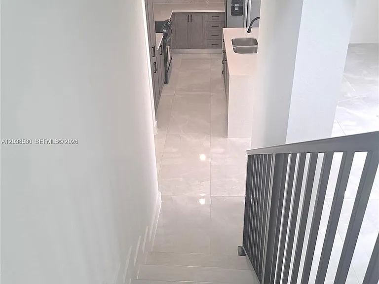 1373 NW 1st St — Photo 15