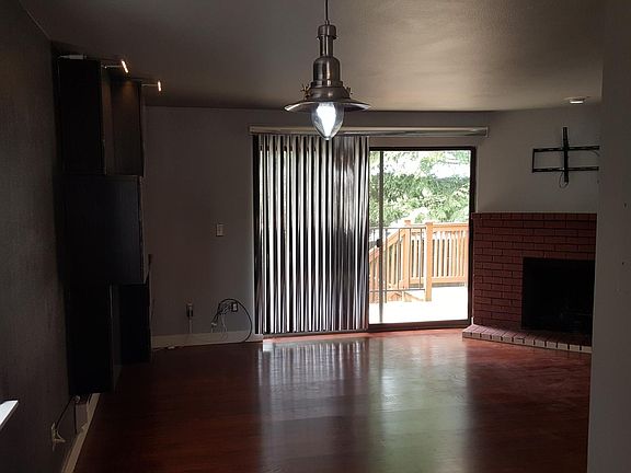 5th image of 20829 109th Ln SE