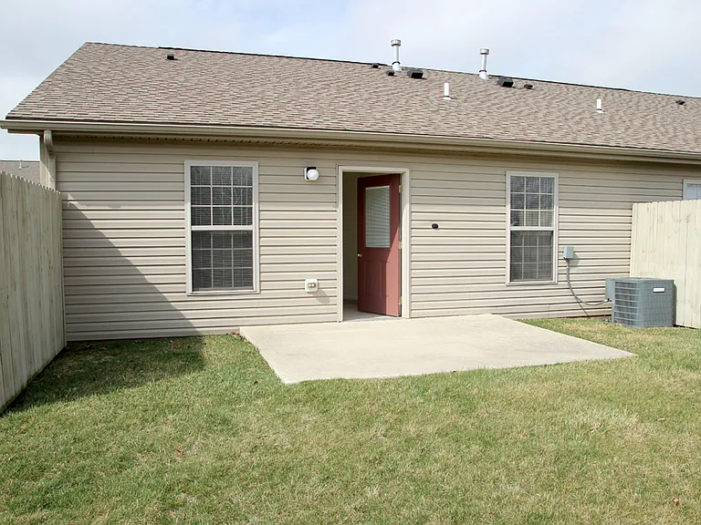 104 Brookside Dr — Photo 17