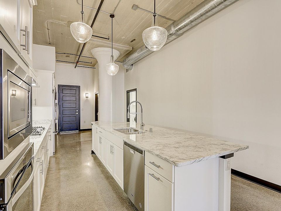 1st image of 226 N Water St APT 201