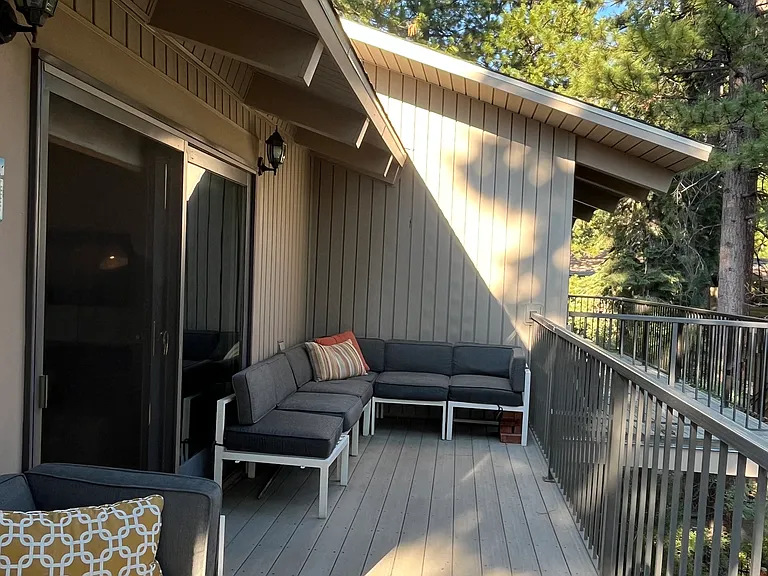 820 Oriole Way — Photo 8