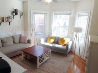 389 Harvard St #2R, Brookline, MA 02446