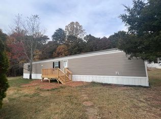 323 Old Tavern Ln, Maiden, NC 28650