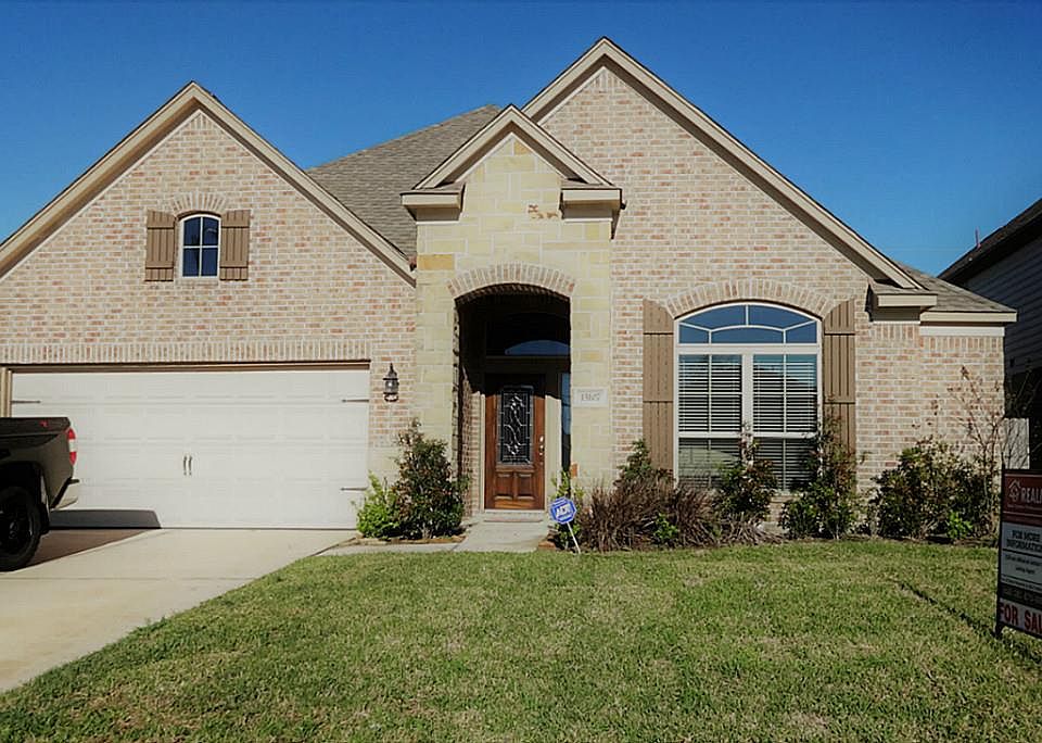 1st image of 15107 Calvano Dr