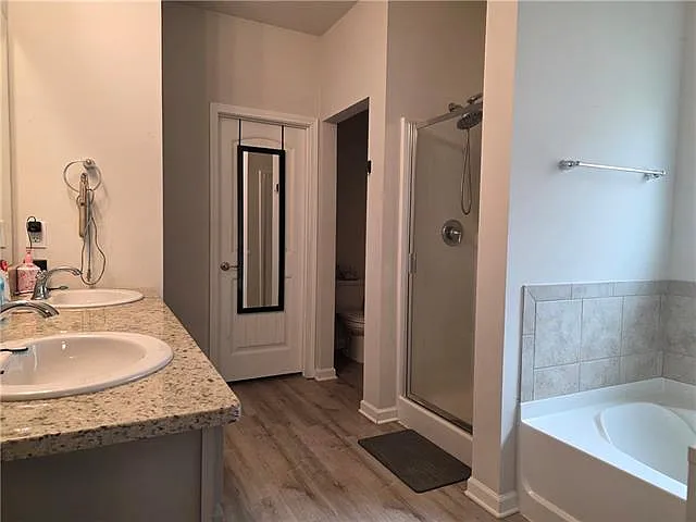109 Oak Landing Ln — Photo 11