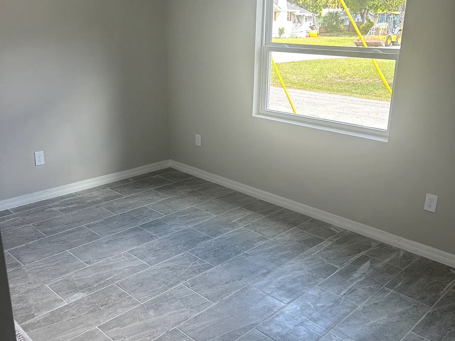 2 bed, 850 sqft, $1,500 — Photo 2