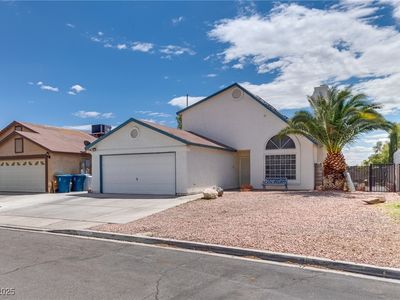 3811 Twinkle Star Dr, Las Vegas, NV, 89115