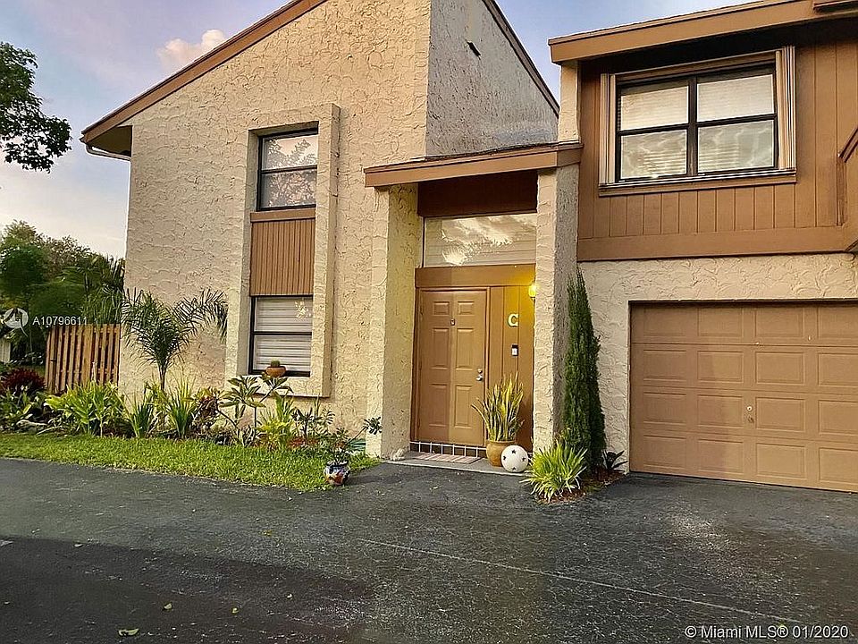 Exterior View w/Parking Area