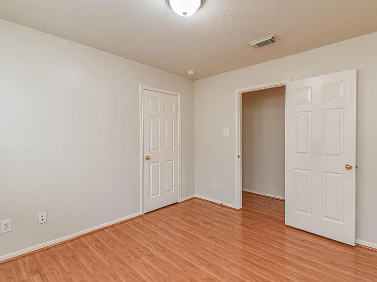 13735 Branford Greens Dr — Photo 14