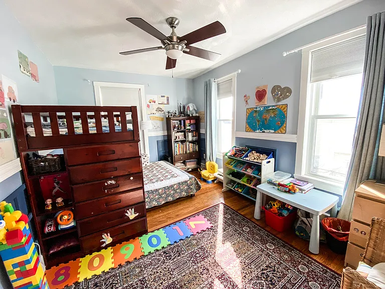 101 Magoun Ave #101 — Photo 15