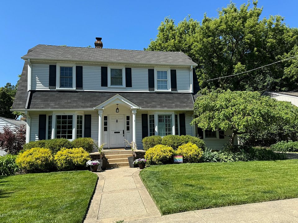 2nd image of 238 W Russell St