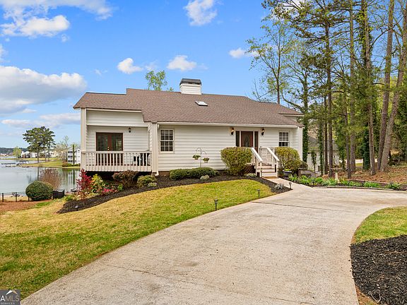 3rd image of 10119 Waterside Ct
