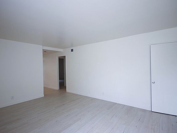 4th image of 122 N Primrose Ave APT A