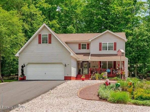261 Four Seasons Dr, Drums, PA 18222