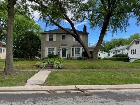 115 Elston Ave, Waterloo, IA 50701