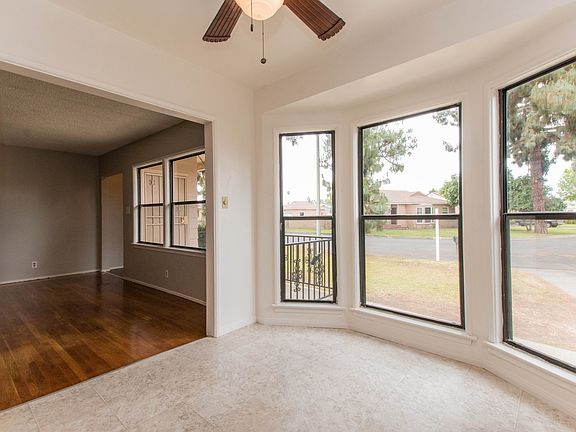 5th image of 16243 E Bellbrook St