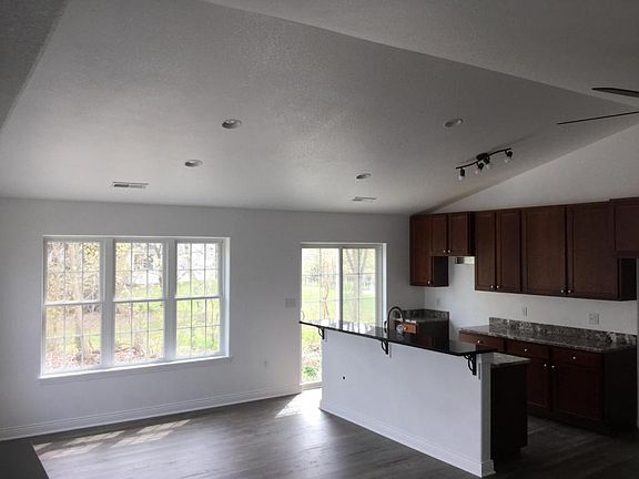 2nd image of 322 Kettle Moraine Dr N APT 2