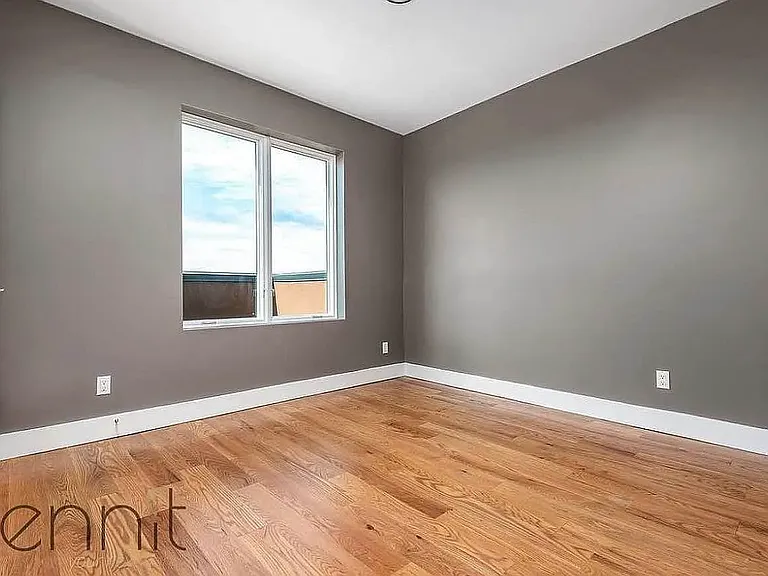 1084 Rogers Ave #7D — Photo 6