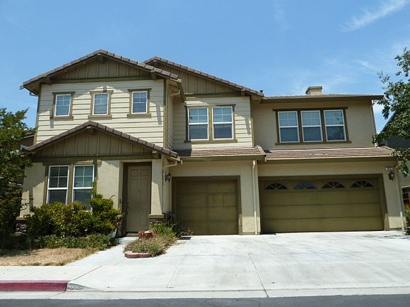 4th image of 877 Camrose Ct