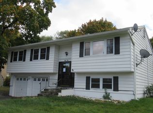 33 Hankin Loop, Poughkeepsie, NY 12601