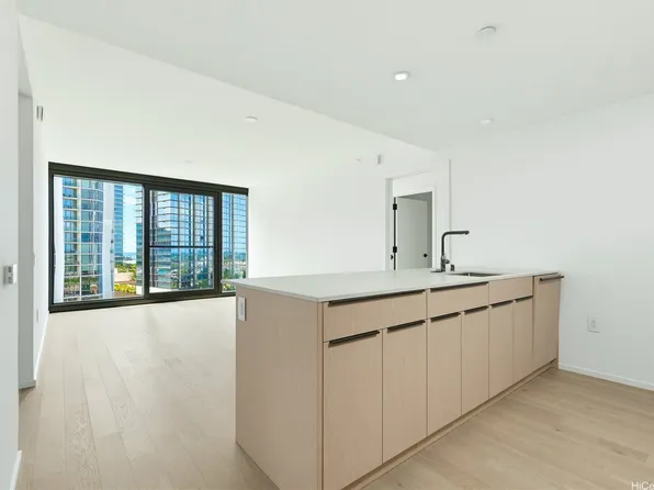 333 Ward Ave #1104, Honolulu, HI 96814