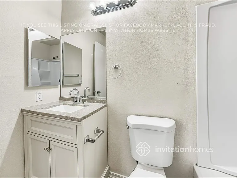 3814 W Elgin St — Photo 13