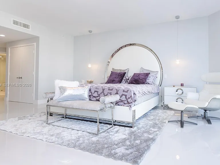 17111 Biscayne Blvd #505 — Photo 4