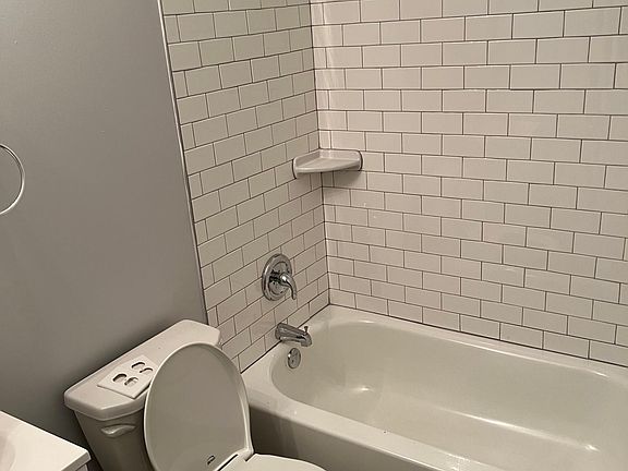 2nd image of 1910-16 S 17th St #305