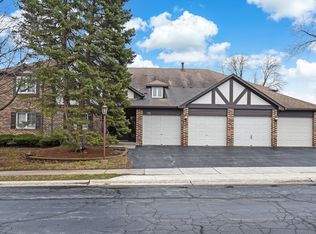 145 Windsor Ln UNIT A, Willowbrook, IL 60527