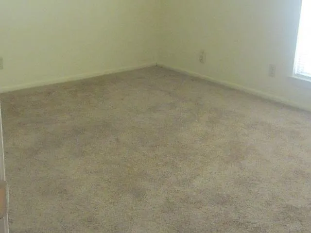 Master Bedroom has Full Bathroom and Walk in Closet.