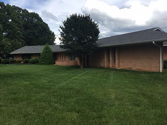 2nd image of 118 N Panoscenic Dr