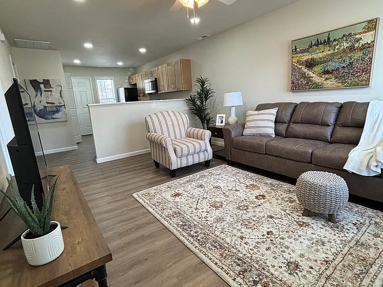 153 School Ave #102 — Photo 5