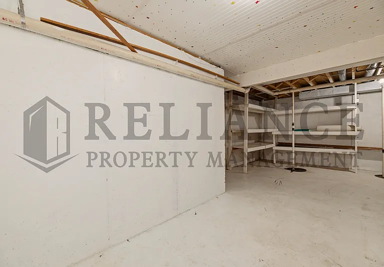 516 N Lakeside Dr — Photo 45