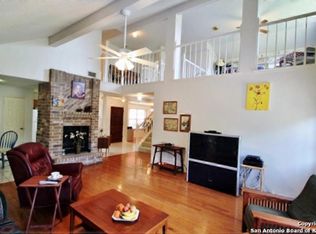 1018 Hedgestone Dr, San Antonio, TX 78258