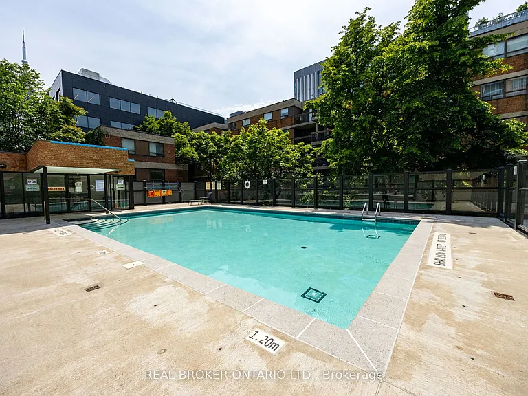 105 McCaul St #708 — Photo 16