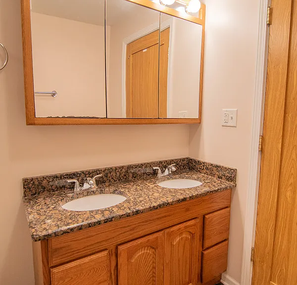 1546 N Mohawk St #1 — Photo 14